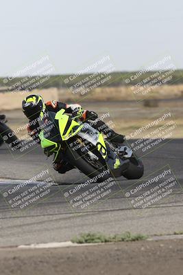 media/Sep-07-2024-Pacific Track Time (Sat) [[9bb89f5e83]]/A group/Phone Wall Paper 1000am/